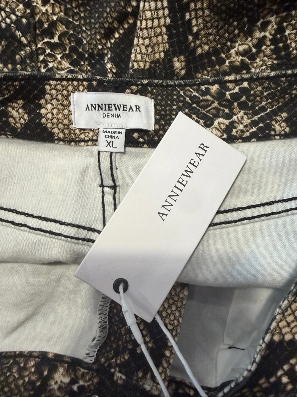 Anniewear Barrel Snake Print Pants Size XL Black Brown High Rise Cropped NEW - Picture 10 of 13